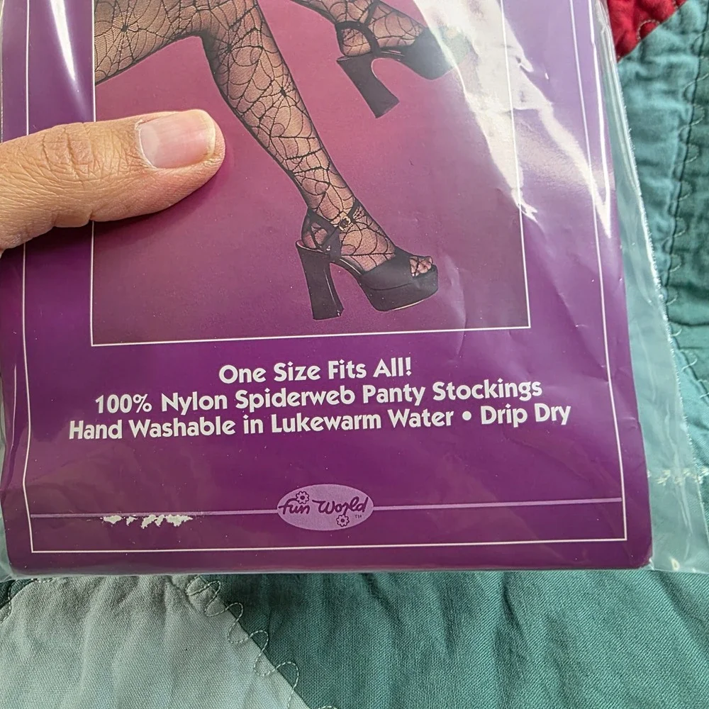Fun World Spiderweb Pantyhose Black One Size Hosiery Costume Tights